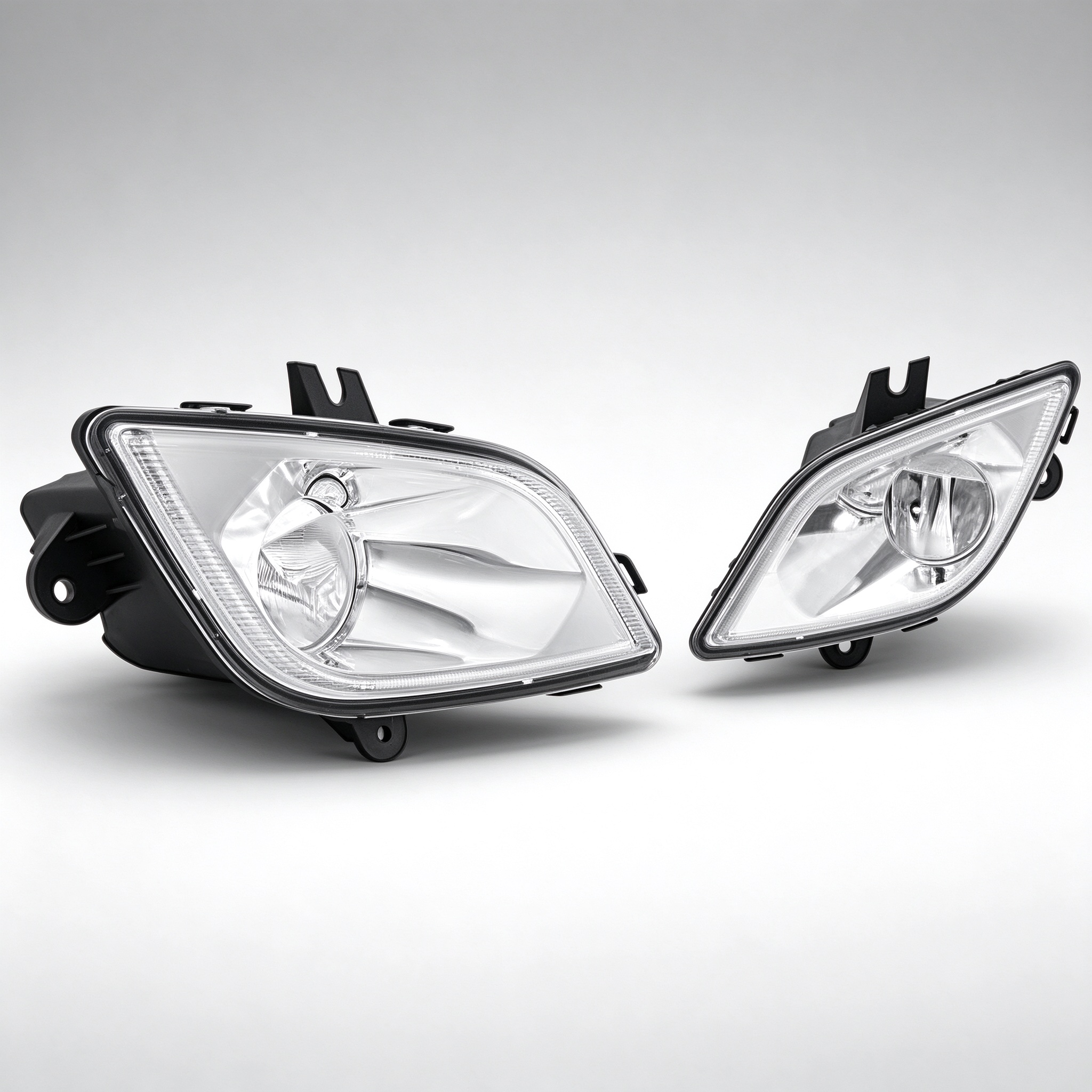 2018-2024 فریٹ لائنر Cascadia فوگ لائٹس 'Chrome LED'